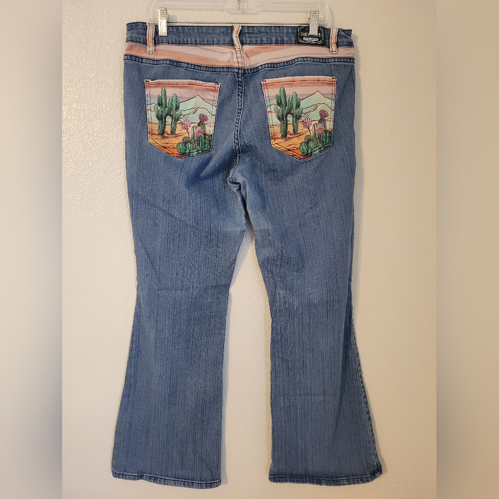 Cactus Ranch Dress'n Jeans with Printed Pocket Detail, Boot Cut, Size 18